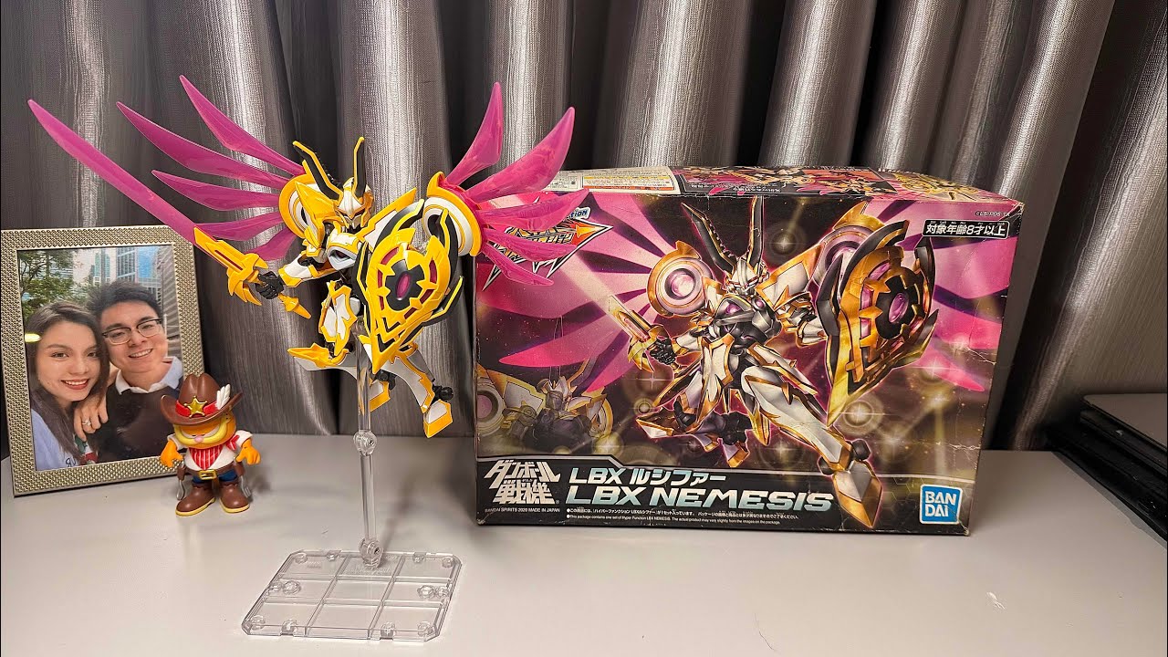 review đấu sĩ LBX: Hyper Function Lucifer