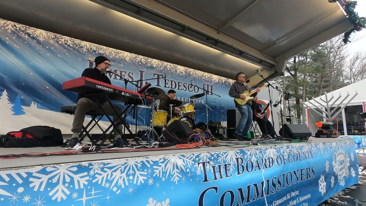 You Never Can Tell - The Mad Slap Tones (Live) | Chuck Berry Classic at Winter Wonderland 12-28-25