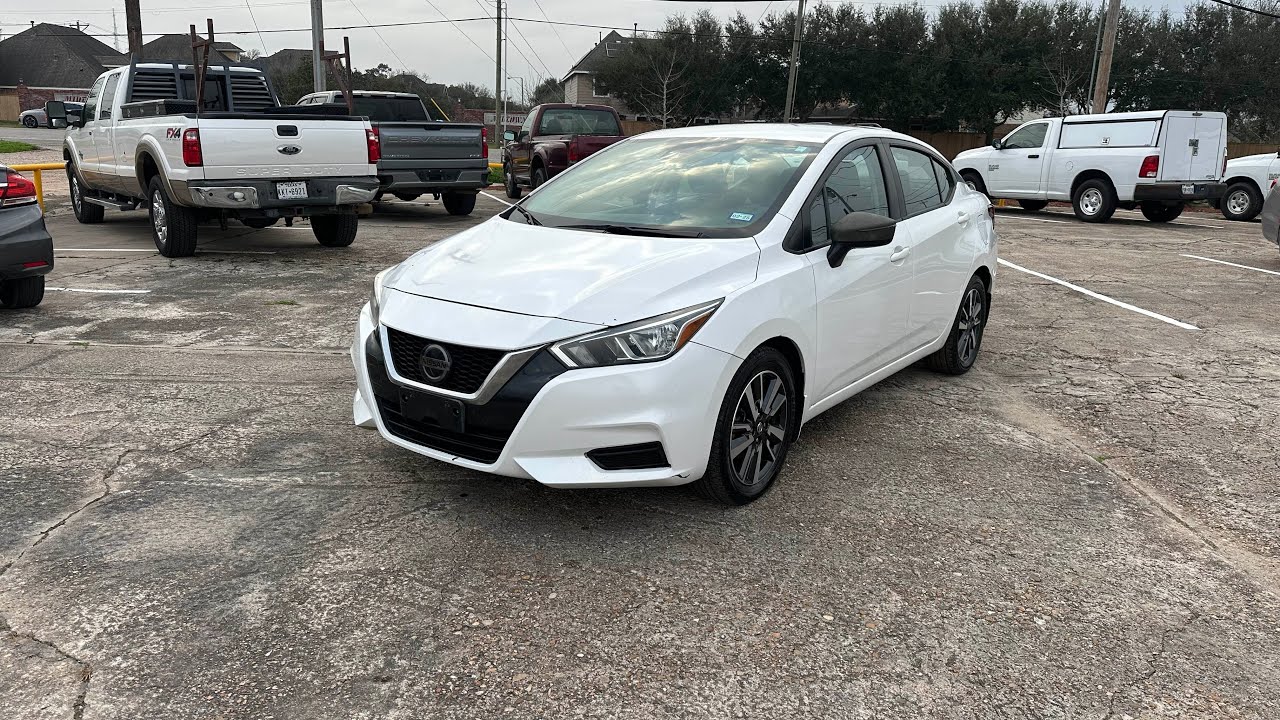 2021 Nissan Versa SV inside and outside video