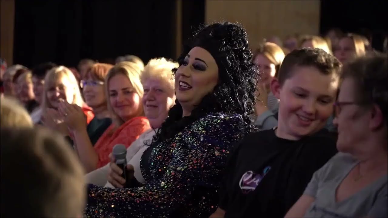Travesti show - Divoké kočky v Přešticích 2024