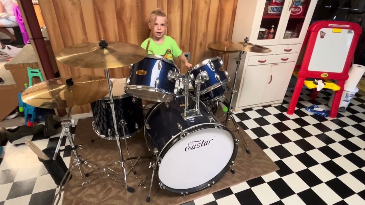 Daniel drums