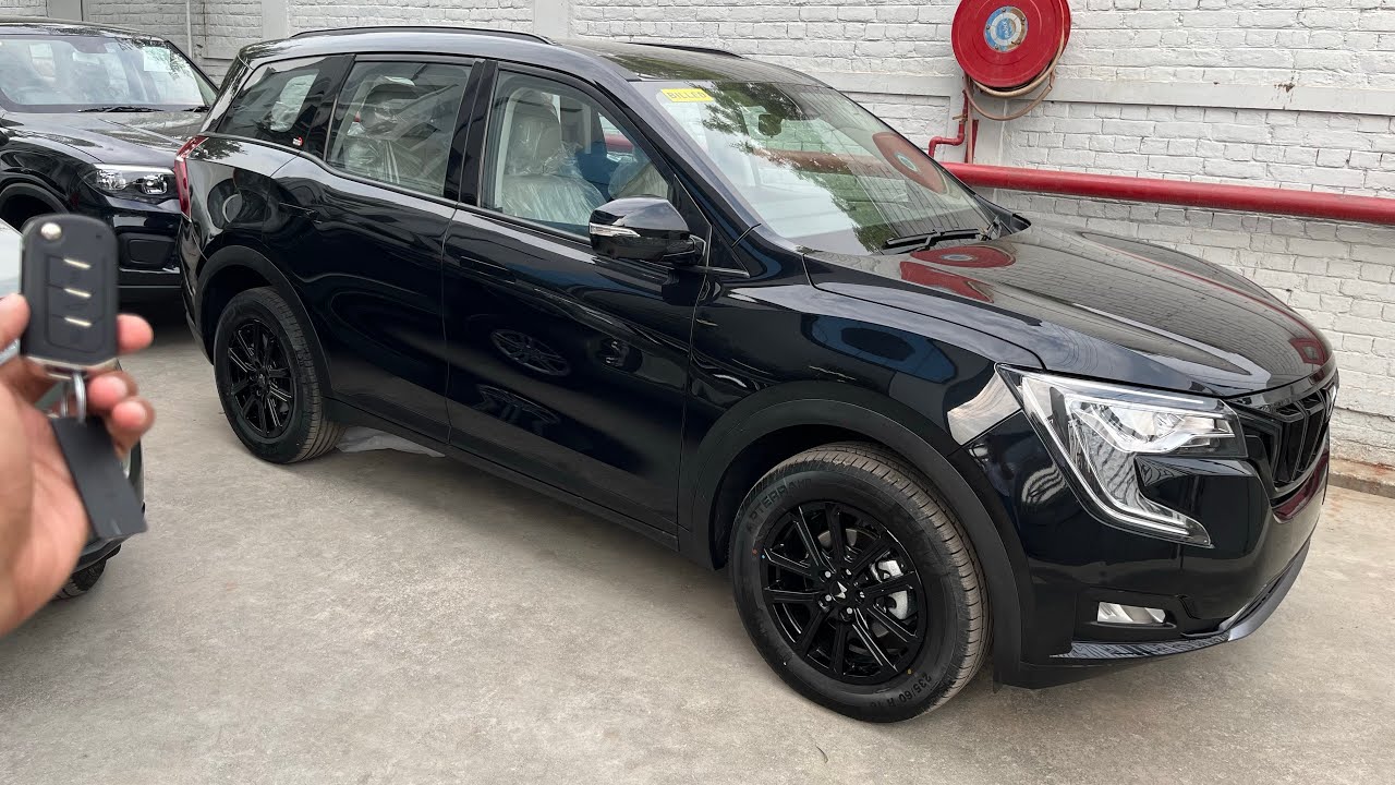 2024 Mahindra XUV 700 Ax7L Napoli Black Diesel Automatic 6 Seater | 2024 XUV700 AX7L Diesel Black