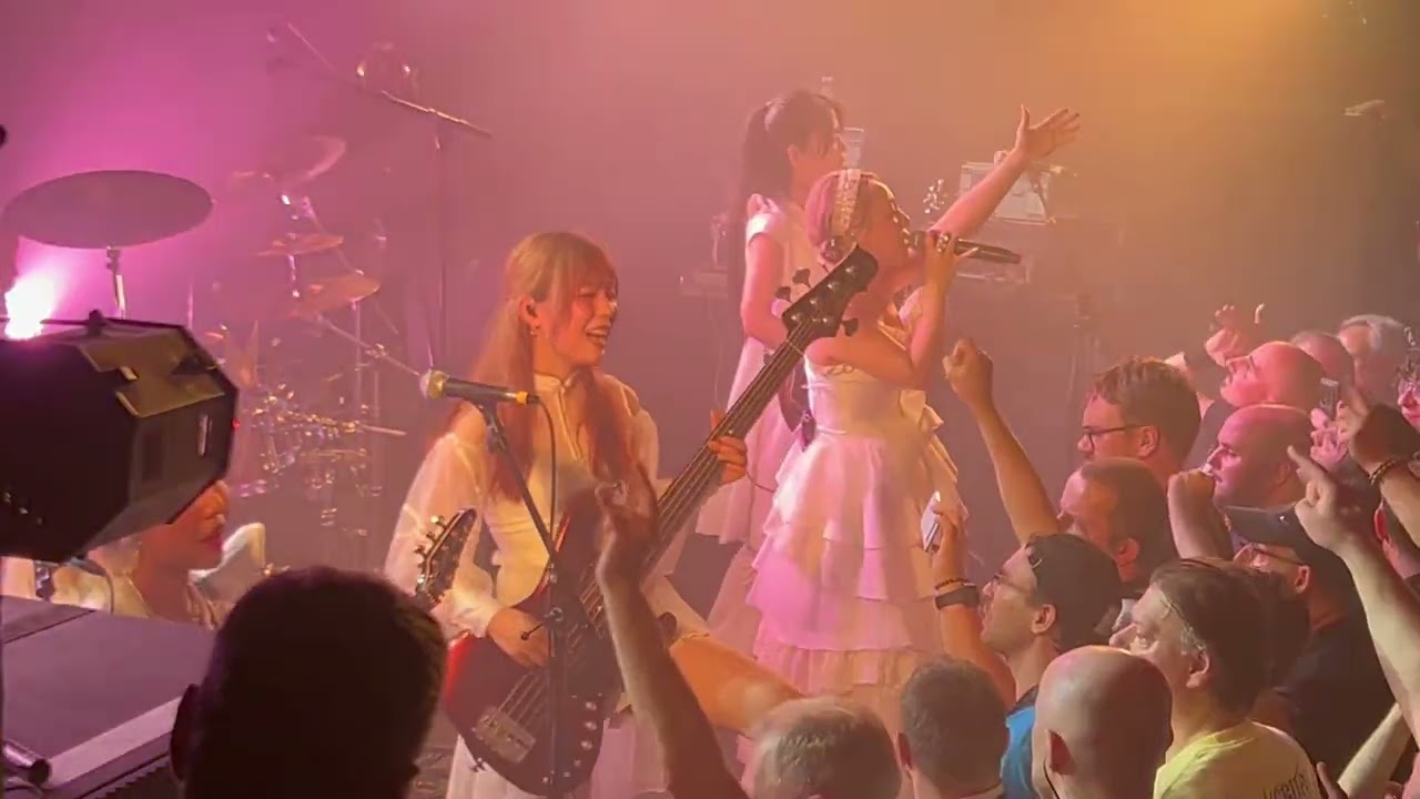 Lovebites (Glory To The World) / La maroquinerie / Paris 06252024