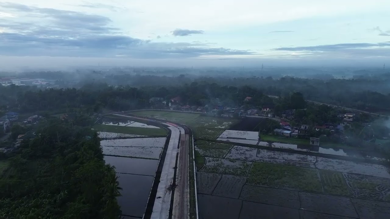 Bypass road from Francia to city still ongoing #camarinessur #irigacity #bypassroad 