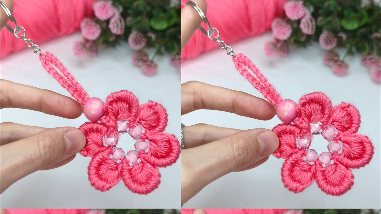Such a cute design 💯 crochet keychain making 🤩 #crochet #knitting #crochetkeychain 
