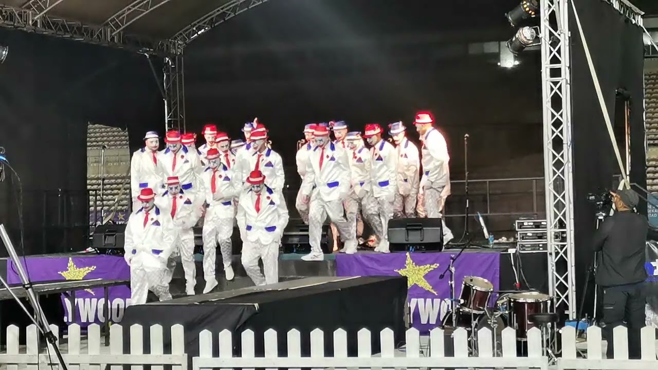D6 Raw Group Song