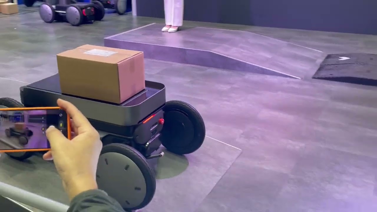 【2025国際ロボット展】韓国のHyundai Motor Group Robotics LABがで披露した「MobED（モベッド）」によるピック&プレースのデモ
