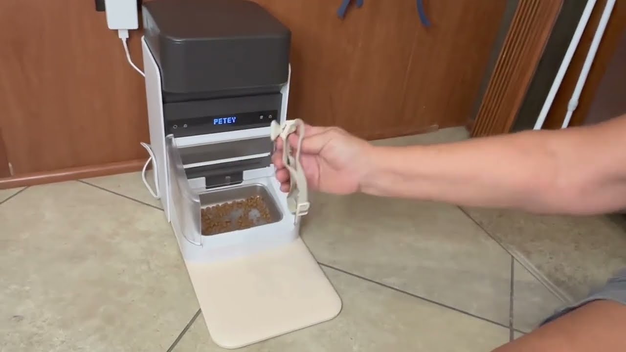 Обзор усовершенствованной автоматической кормушки для кошек PETLIBRO с RFID и Wi-Fi 5G