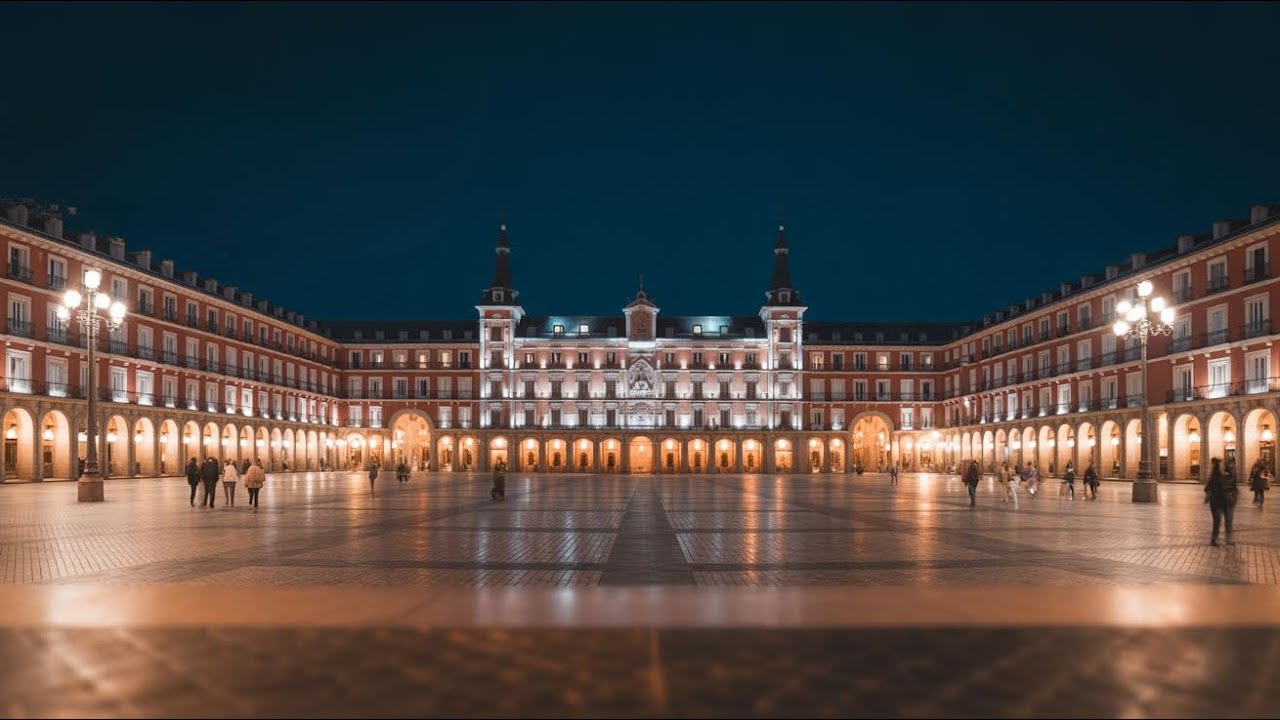 Evening Walk Around Madrid's Most Lively Square | Plaza Mayor to Puerta del Sol | 4K Video