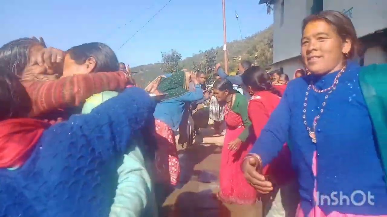 Jai ho nagdevta 🙏🙏  hamare gau me nagdevta ki Puja