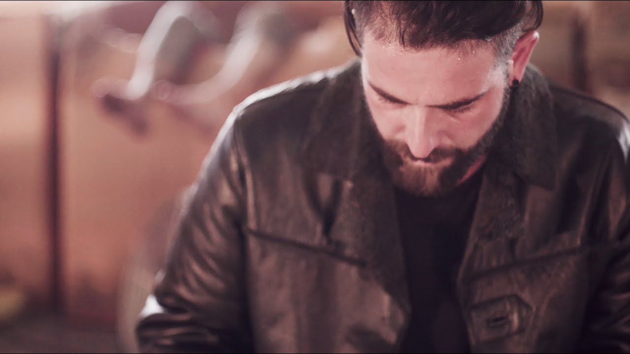 La Kruel Band - Buscando Problemas (Videoclip Oficial)