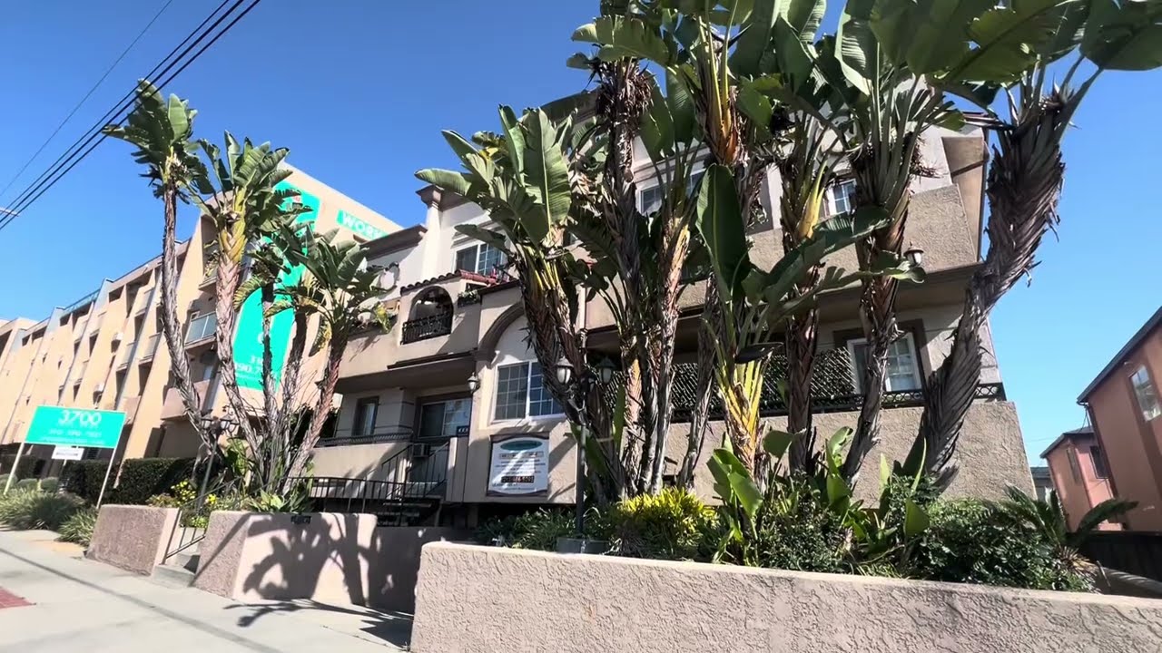 3730 Sepulveda 206
