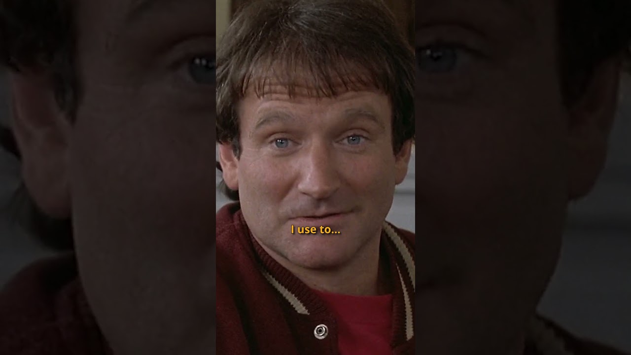 Robin Williams does a GREAT impression of a Hot Dog