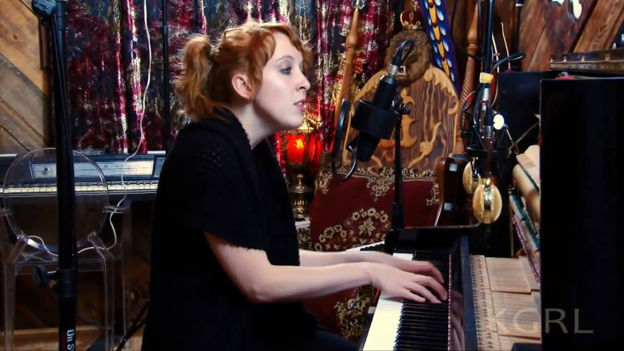 Brooke Waggoner - Heal For The Honey (KGRL FPA Live Session) 720p HD