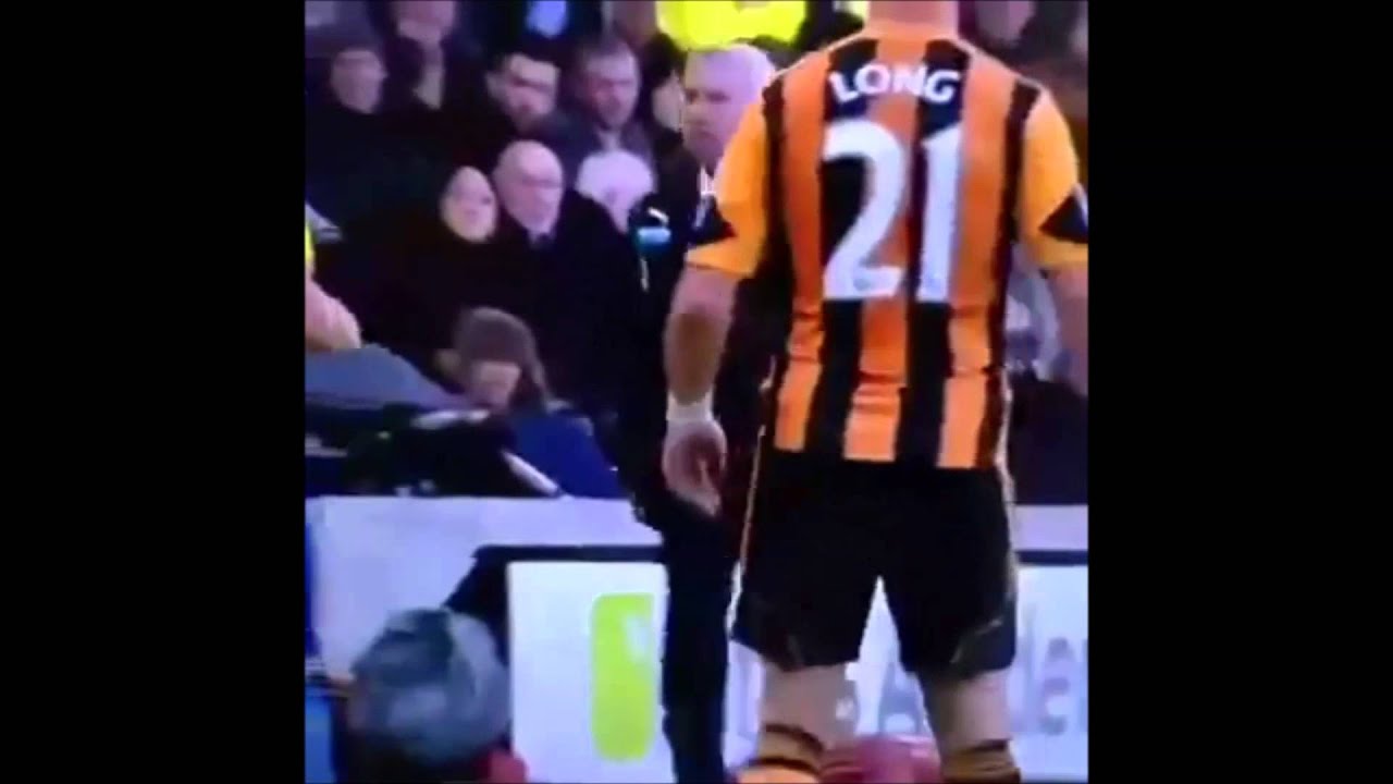 Alan Pardew headbutting vs David Meyler ~ Newcastle United vs Hull City 4-1