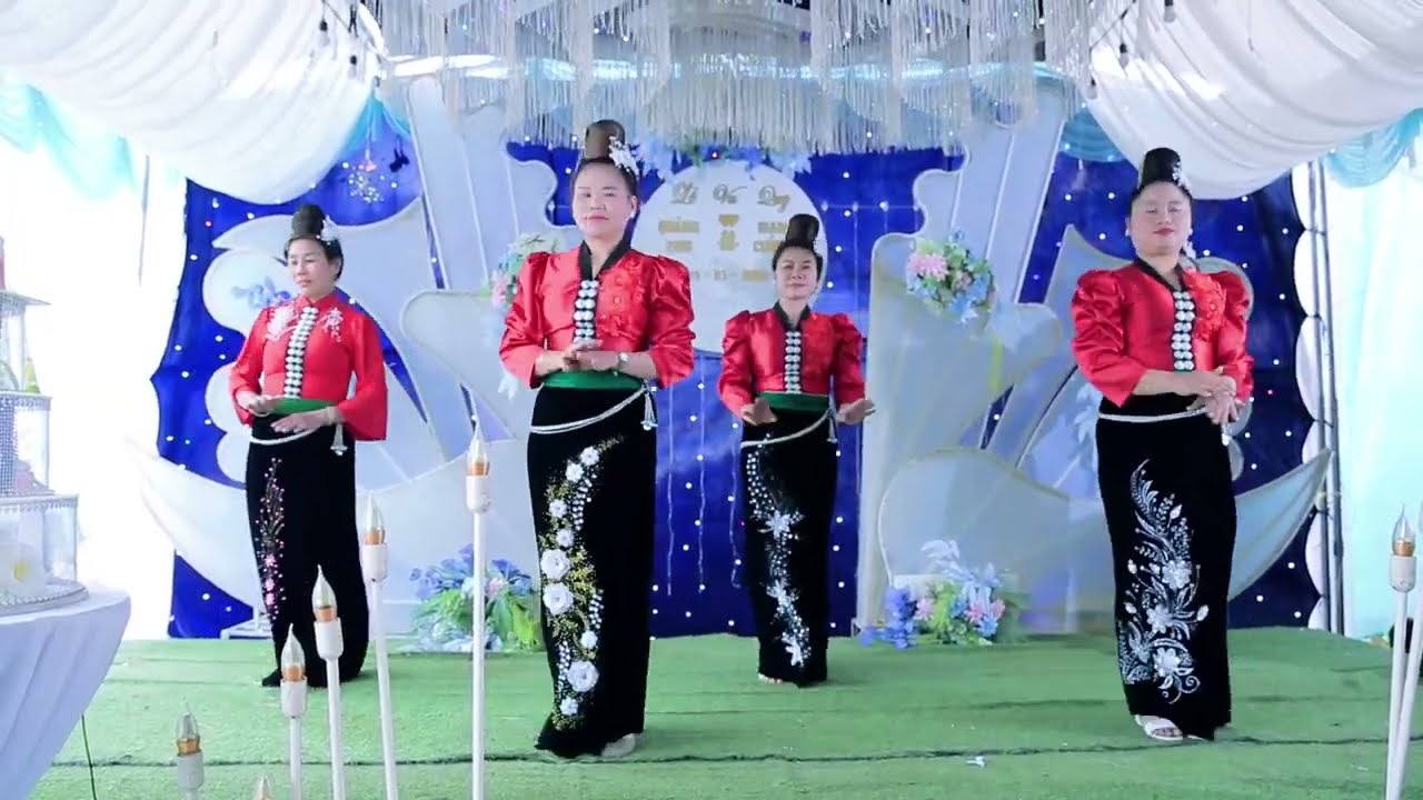 TỐP MÚA CÁC CHỊ ĐẸP BẢN HIỂM LẰN XÃ NẬM TY