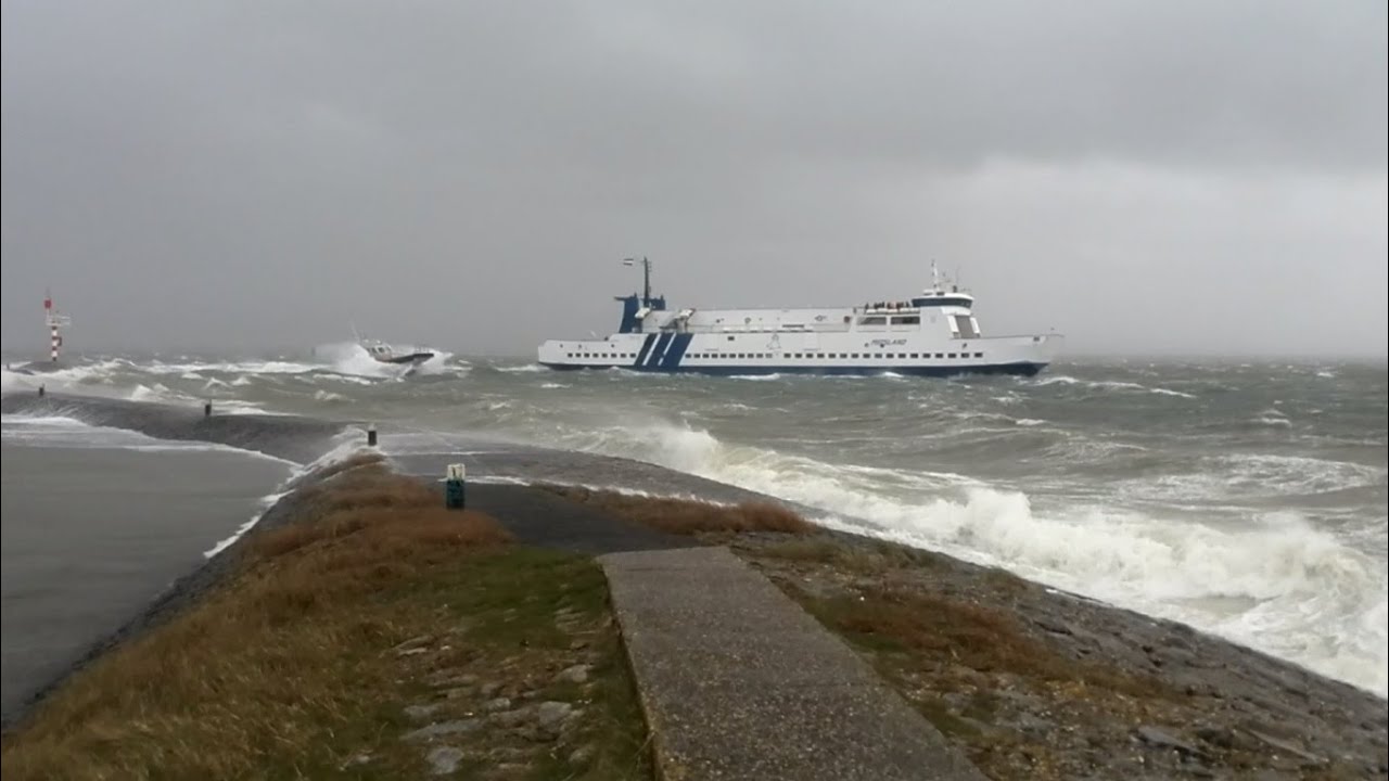 Vertrek Midsland vanaf Terschelling zuidwest 9 tot 11 bft Paasstorm 28-03-2016