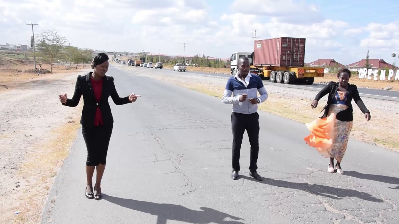 Ta Twana Africa  Pokea Sifa