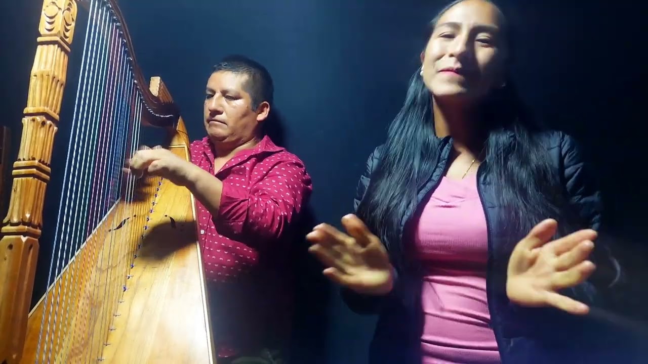 Hermosa Tortolita de los Soberanos de Hvca, Flor Huancavelicana y Niel Pablo cel. 996946803