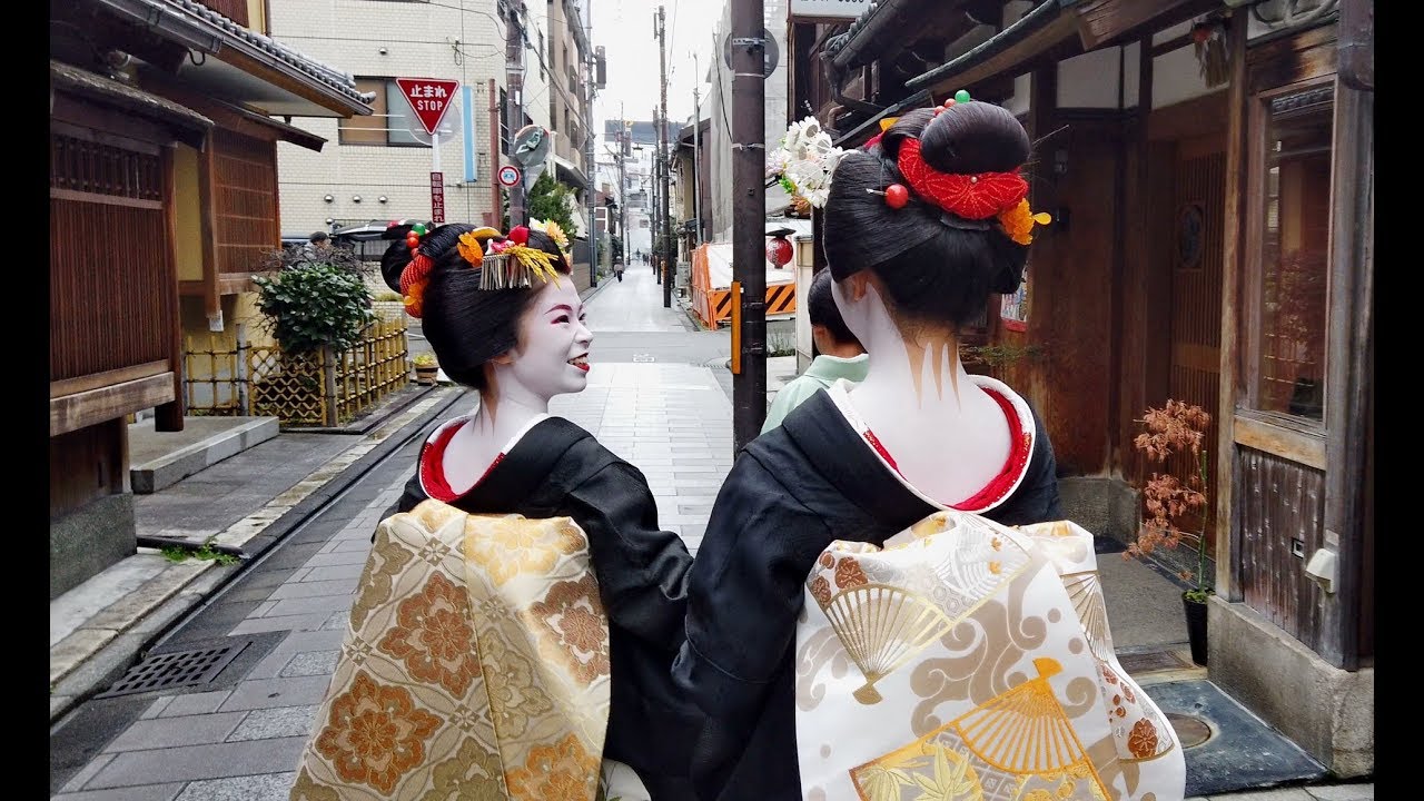 京都 宮川町 芸舞妓さん新年挨拶回り 4K