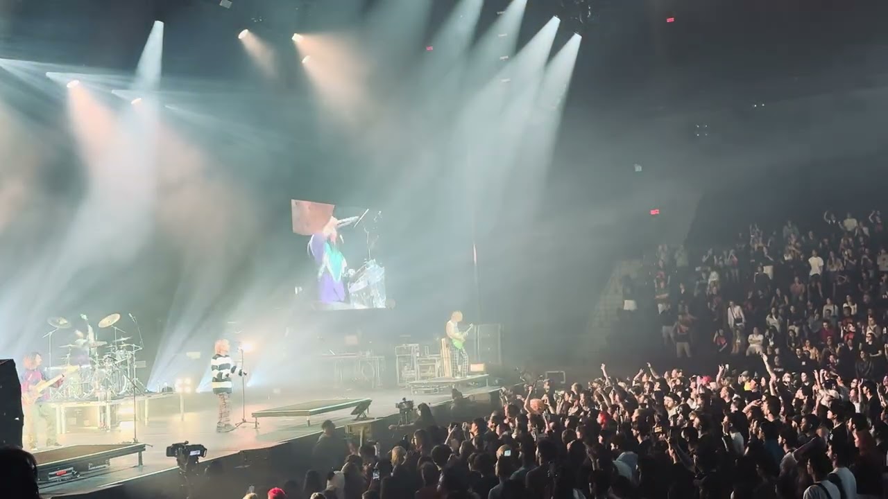 One Ok Rock - Delusion:All Laval Place Bell 3-06-25