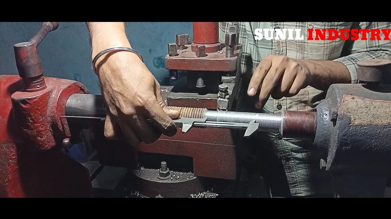 How do you turn left-hand threads on a lathe?#threads#lathe @sunilindustry7670