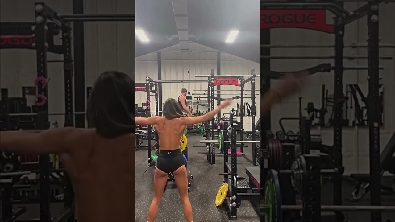 Topless Gym Girl Surprised her Friend 