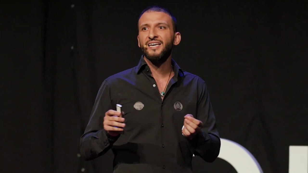 Un metru de visuri | Ștefan Mandachi | TEDxCluj