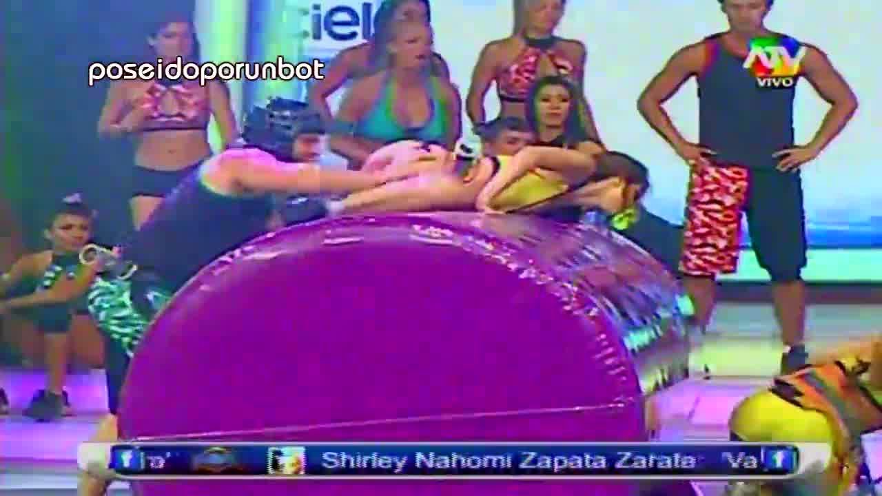 COMBATE: MIguel Arce mete la Mano a Sita Ugo en ENGANCHATE. Miguel Arce manosea a Sita  23/01/13