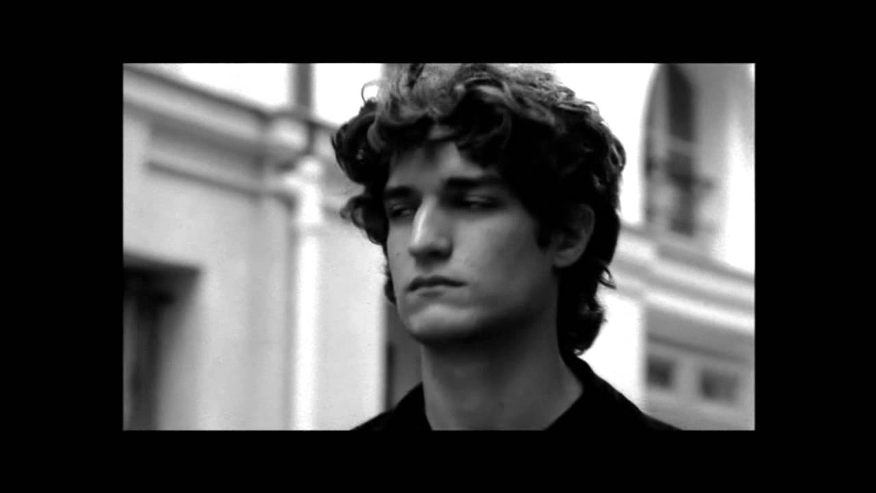 Louis Garrel La frontiere de l'aube (frontier of dawn)