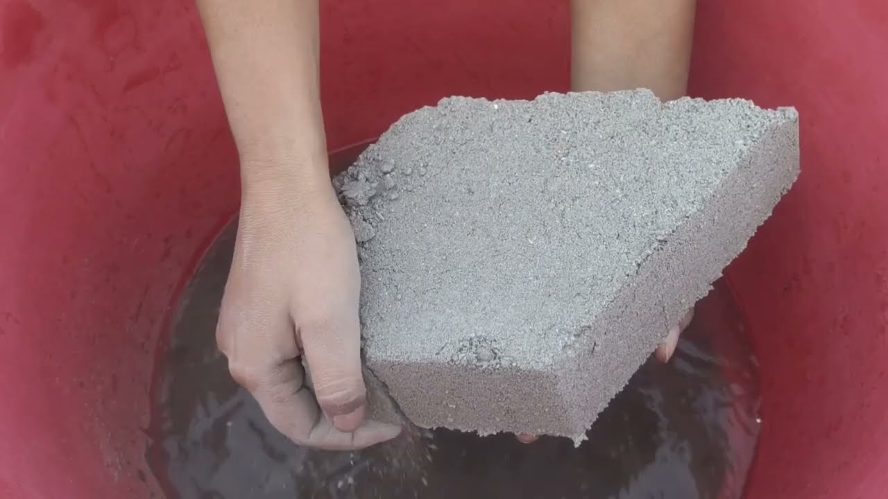 Grainy sand cement crumbling in water 💦💦 SA ASMR