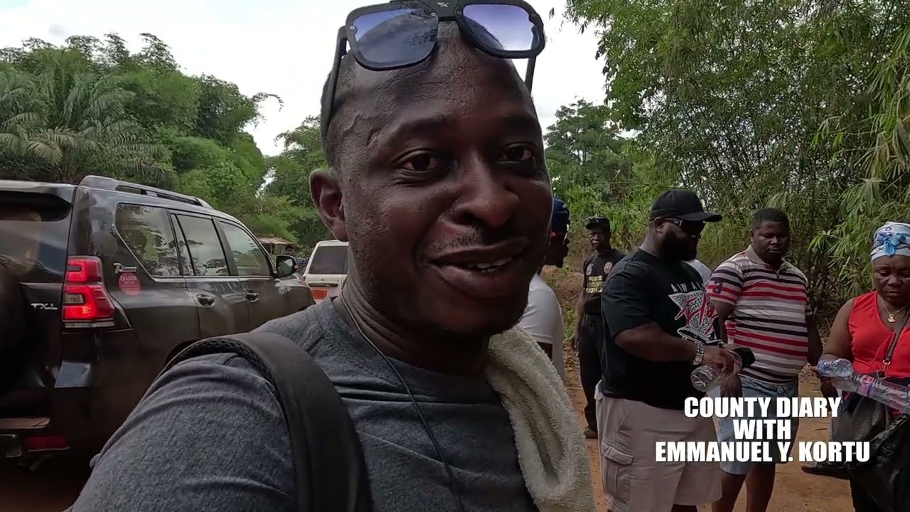 AFTER 25 YEARS IN AMERICA HE RETURNED TO  HIS VILLAGE IN AFRICA AND THIS HAPPENED!!