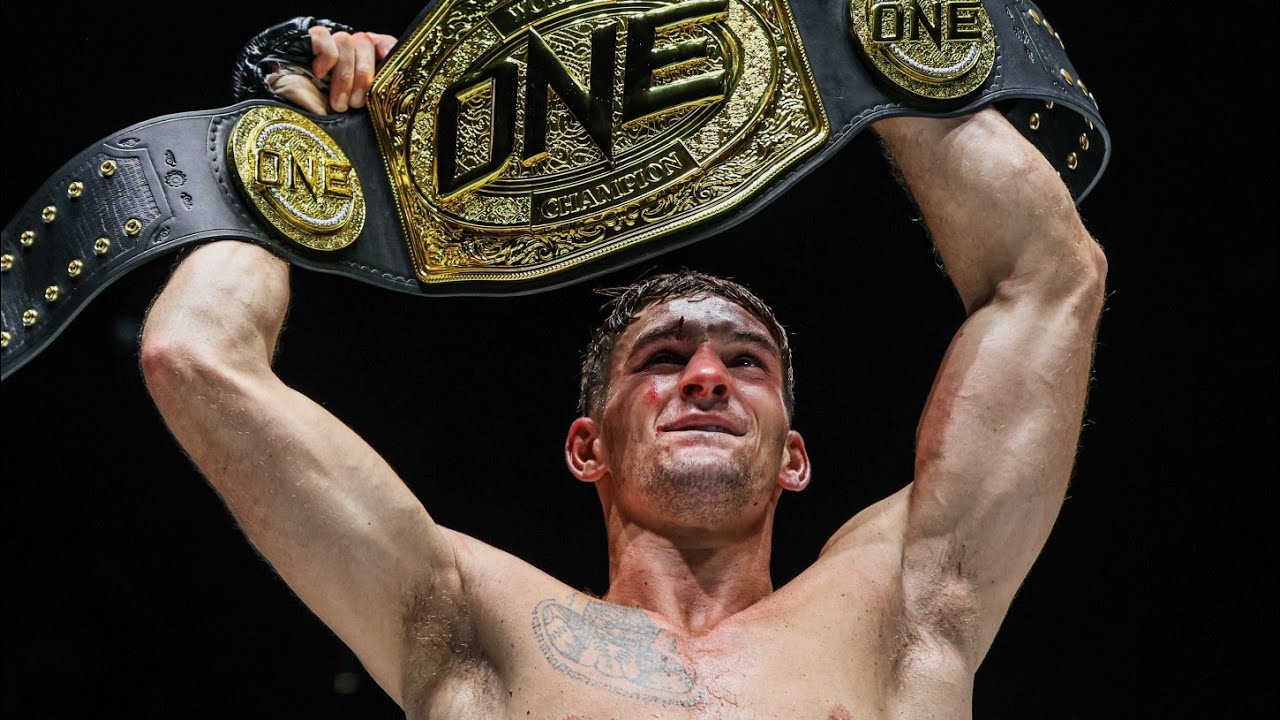 นิโค คาร์ริลโล Nico Carrillo ชนะคะแนน ชาโด้ มาวินมวยไทย Shadow Mavinn Muaythai ได้แชมป์โลก ONE