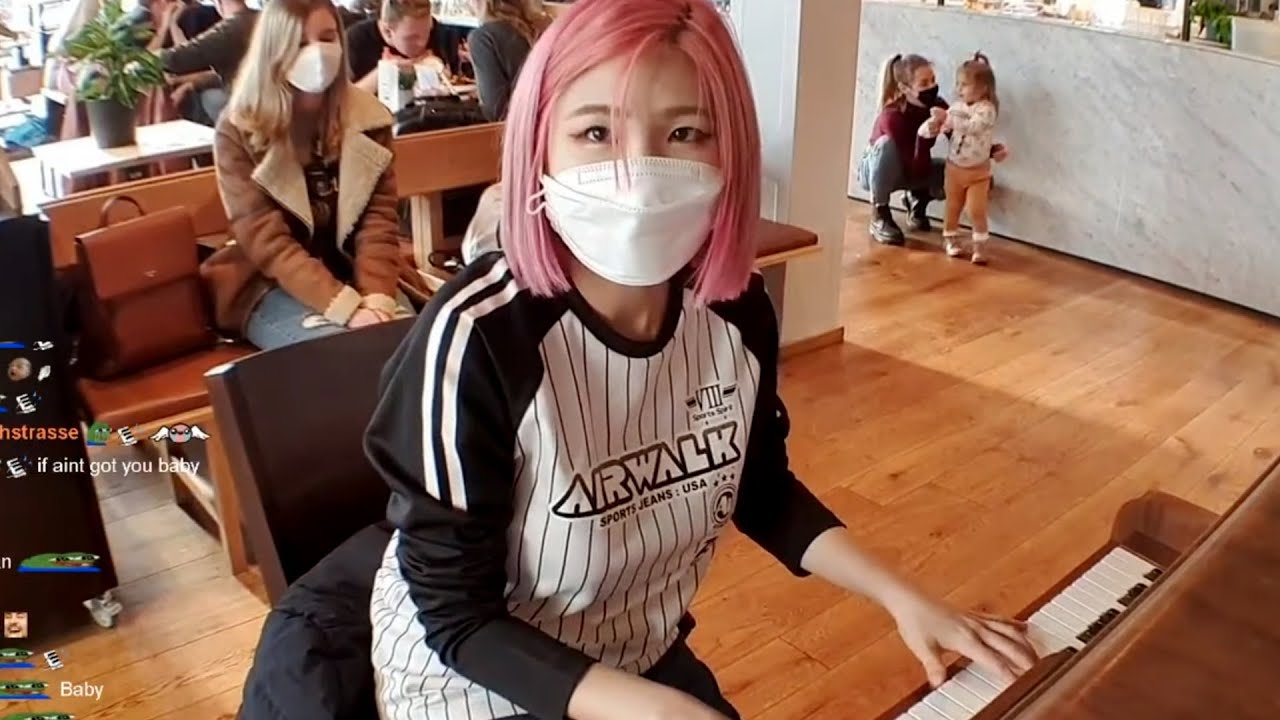 Alicia Keys - If I Ain't Got You | Restaurant Public Piano | Piano Cover by HAchubby