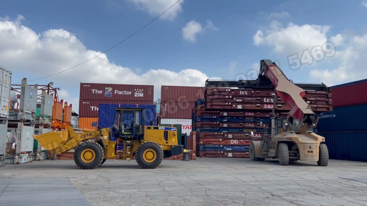 SEM656D 5 Tons Wheel Loader Loading and Delivery