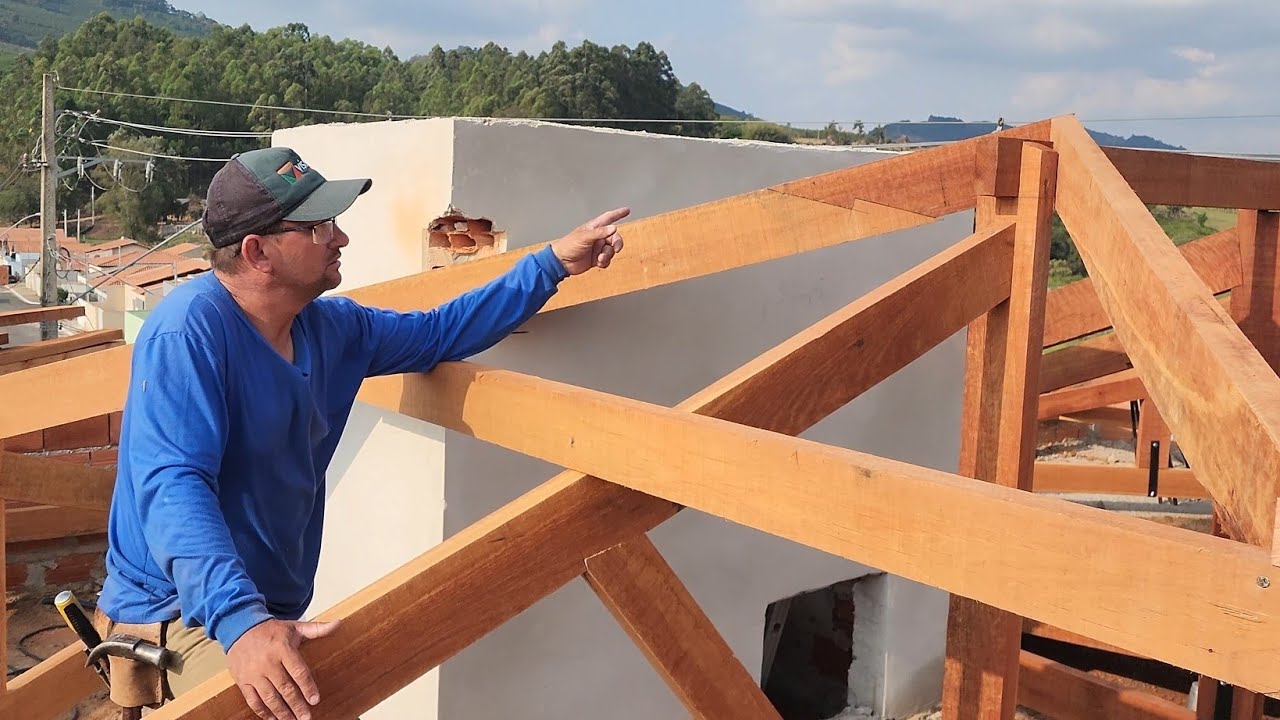 ESSE CARPINTEIRO ENFRENTA AS DIFICULDADES DA OBRA, SEMPRE BUSCANDO FAZER O MELHOR...
