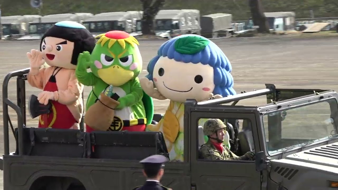 ゆるキャラも観閲行進！ 陸上自衛隊 板妻駐屯地 創立63周年記念行事