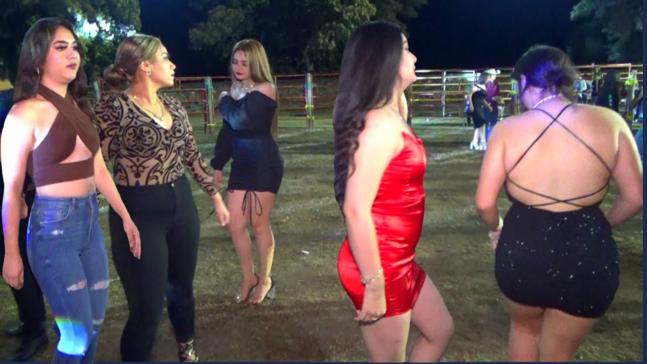 Como un jardin de rosas bellas-Asi son los bailes en el estado de Gueerero| Ajuchitlan del Progreso