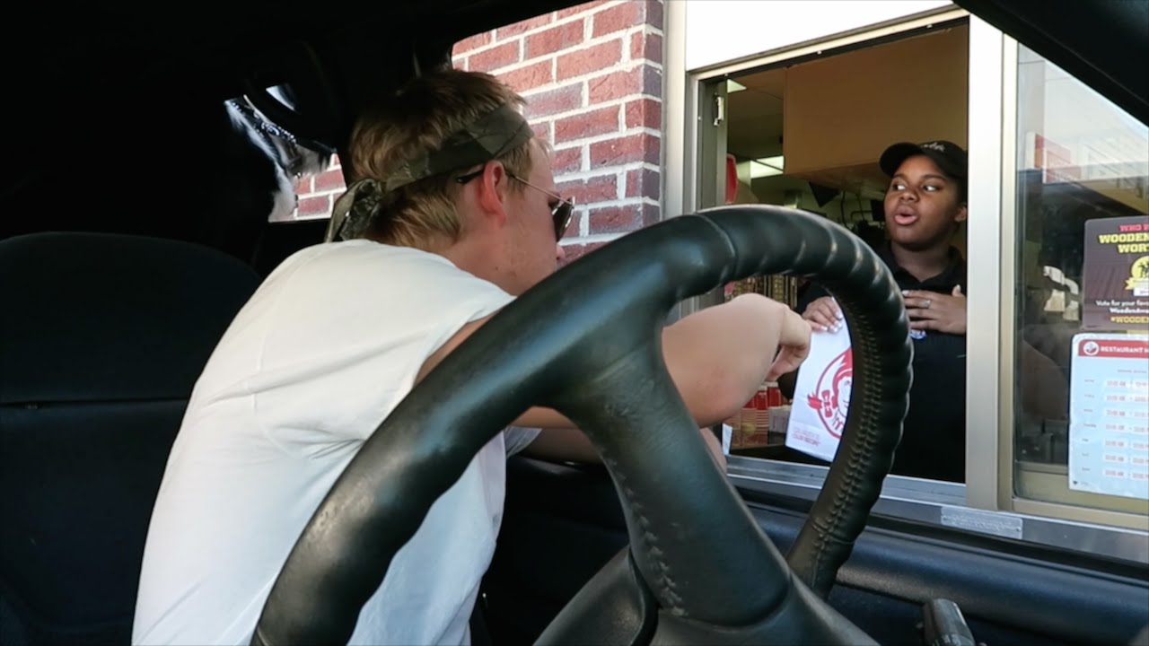SCARING GIRLS IN THE DRIVE-THRU!