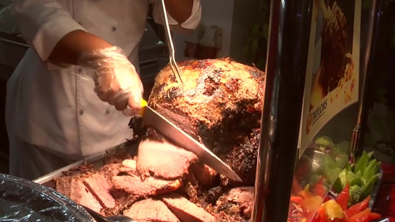 This Is What Thanksgiving Dinner Looks Like In U.S. Military