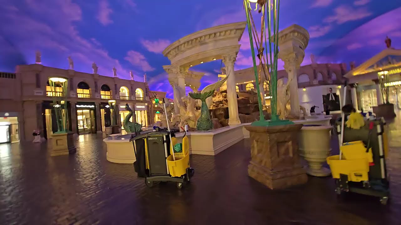 Las Vegas at 8AM: Inside The Strip Before It Wakes Up