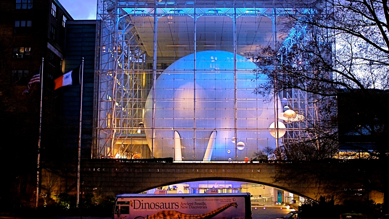 Tour the Hayden Planetarium with Neil deGrasse Tyson and others (2000)
