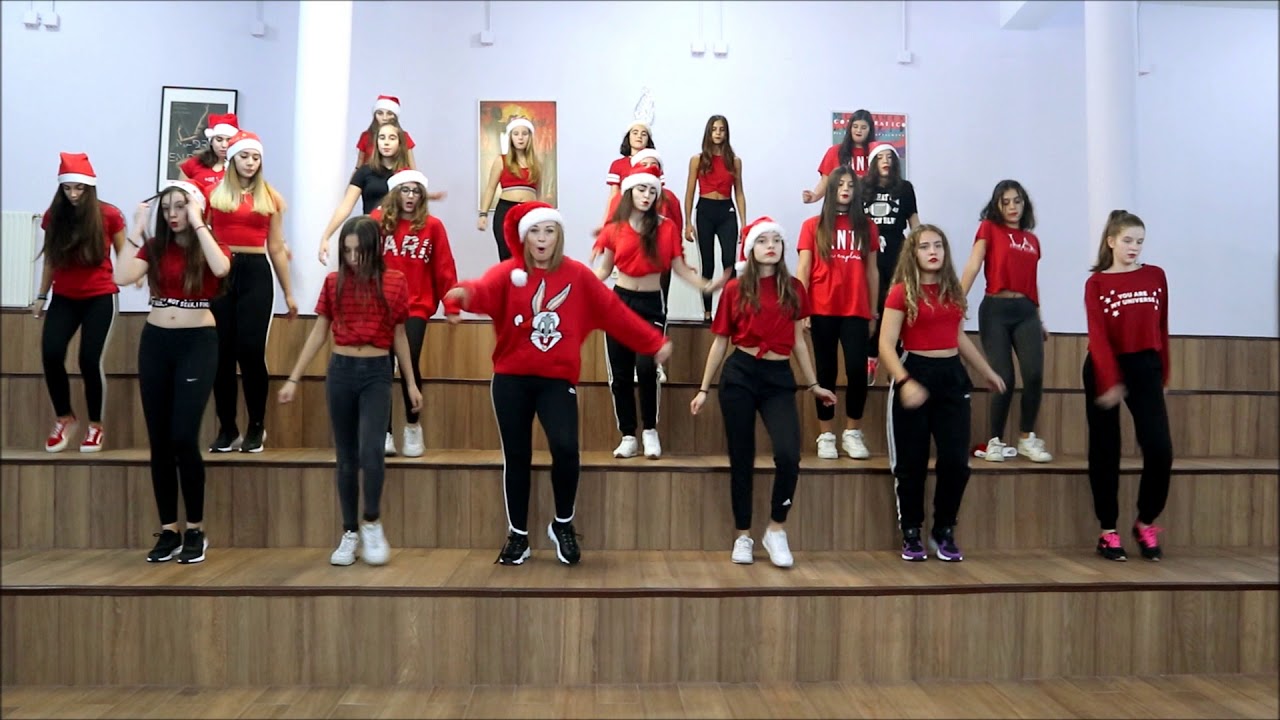 Santa Claus is coming to town / Justin Bieber.