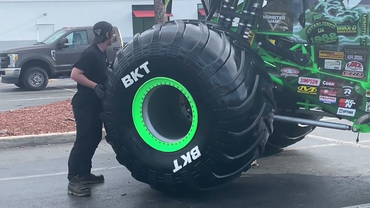 Monster Jam Tampa, FL 2025 Thursday at the Arena Vlog 