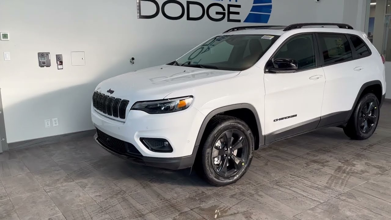 BRAND NEW 2023 Jeep Cherokee Altitude | Stock # 3CK3246 | St. Albert Dodge