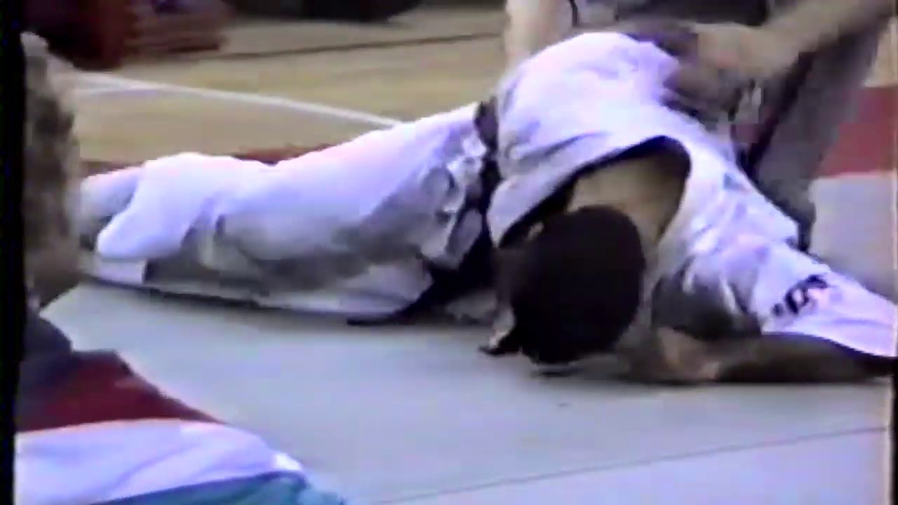 DAVID PICKTHALL V MOHSEN ESGHOEL BKK ABERDEEN SEMI FINAL BRITISH OPEN KYOKUSHIN 1992