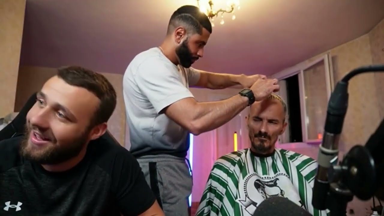 JP rage &agrave; cause des dons pendant que son coiffeur bande ?!