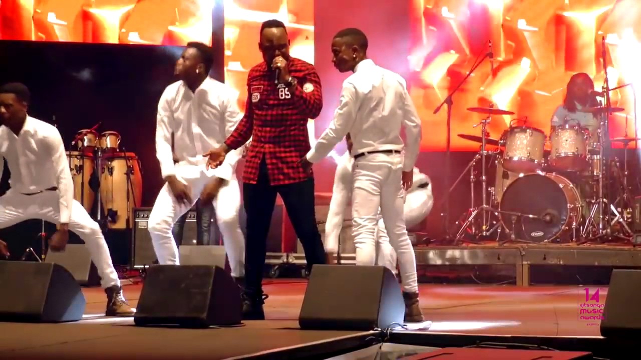 Mr. Bow - Vida Boa [Live XMA 14 Giyani South Africa]