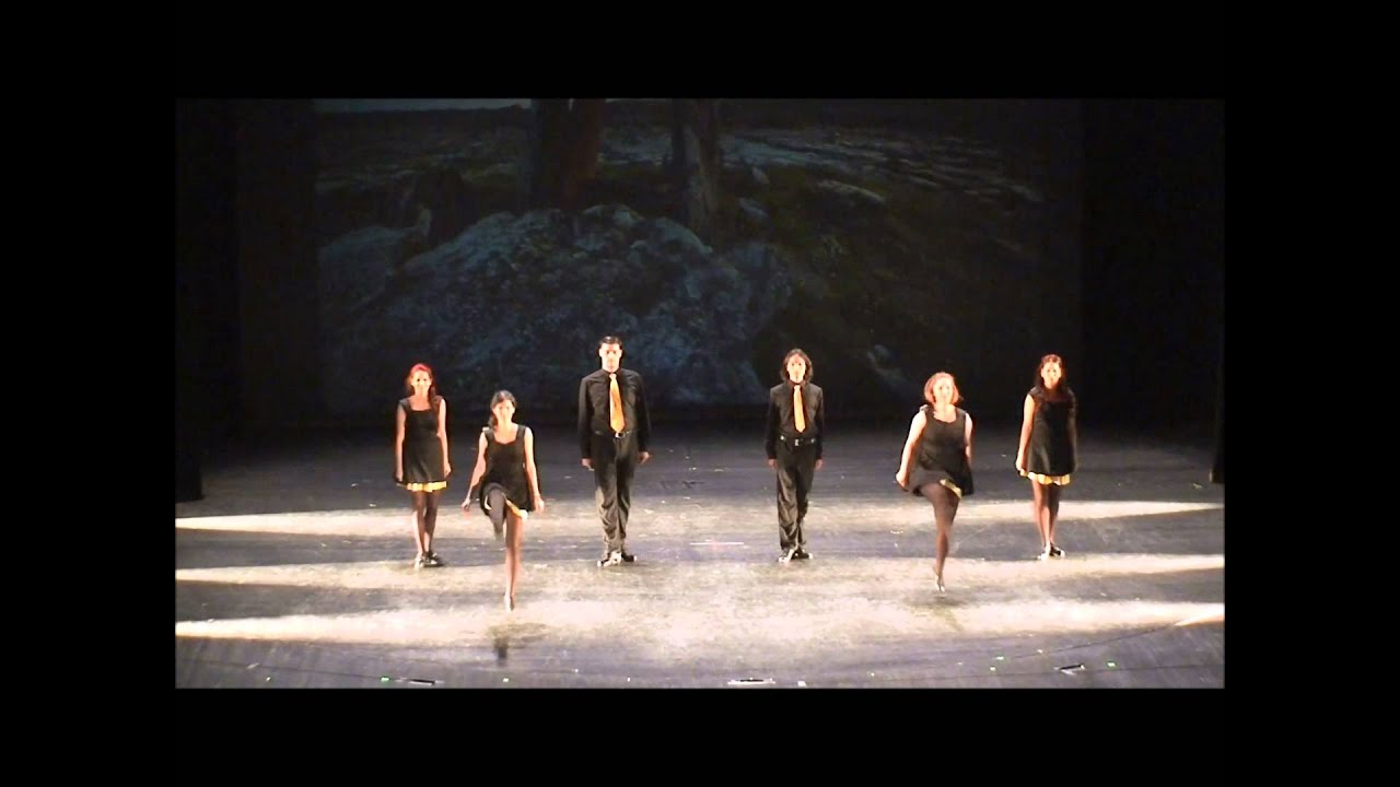 Celtic Rhythm - Toss the Feathers