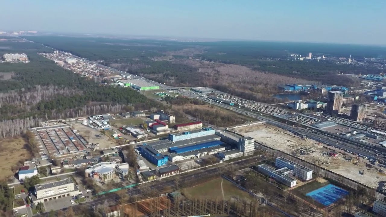 Авіапрогулянка над лісовим масивом.